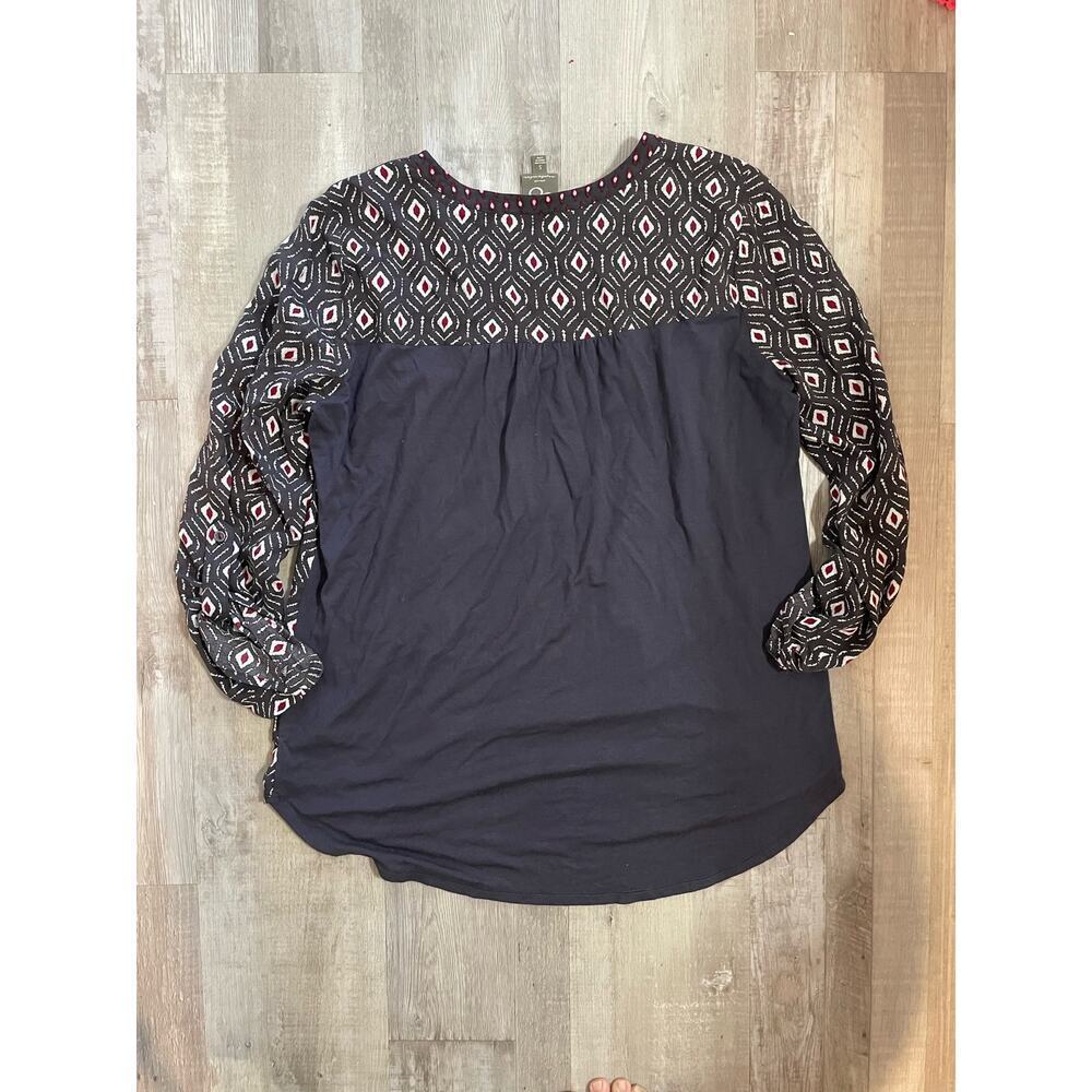 One September Anthropologie Mataura Gray Geometric Embroidered Top Size S. - Picture 7 of 13